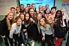 FØLGJER MED: Elevane til Katrine Hvitstein Hansen på Bø ungdomsskule følgjer nøye med på kontaktlæraren si deltaking i Jakten på Kjærligheten.