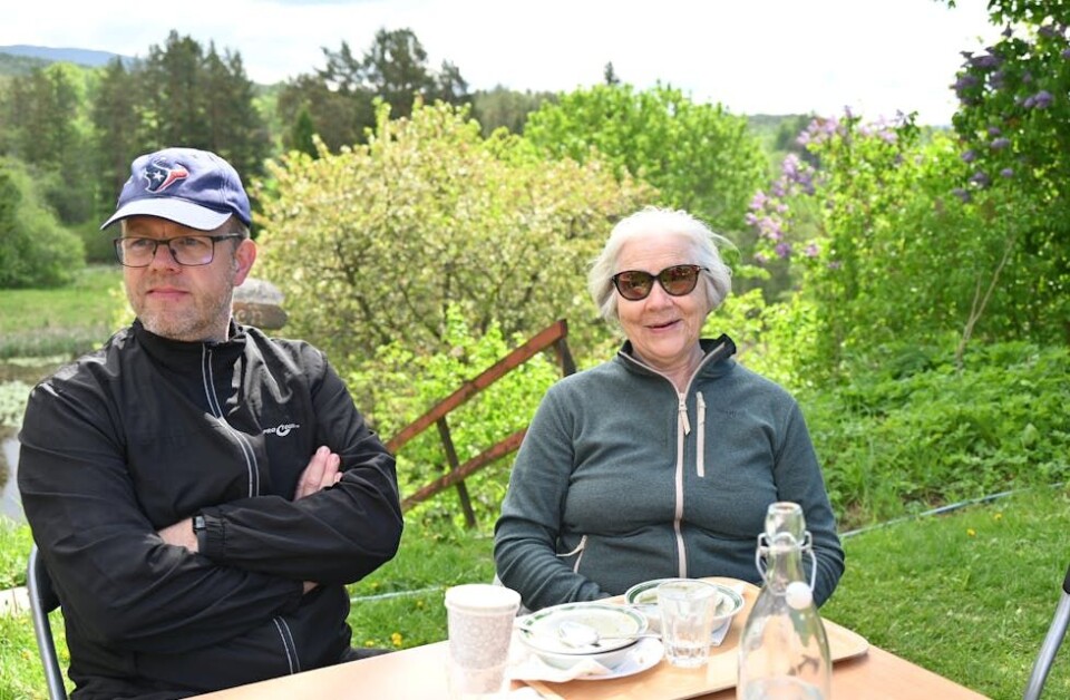FAMILETUR: Pilegrimsvandringa er for alle. Ein av arrangørane, Bjørnar Nesje, med svigermor Tove Fjelleng Eika. FOTO: Hilde Eika Nesje