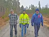 TURKAMERATAR. Desse karane møtest fast to gonger i veka til tur i lysløypa. F.v. Gunnar Eskildt, Ragnar Herrefoss og Edvin Eek.