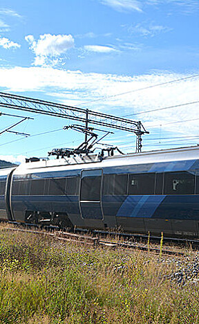 Togtrøbbel rammar tre togavgangar