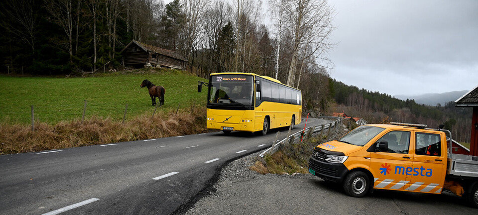 Lokkar med gratis buss på valdagen
