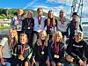 FEKK MEDALJE: Framme f.v. Nora S. Andersen, Gina V. Rønningen, Elisabeth Røyneberg, Malin F. Kaasin, Knut Gravdal. Bak f.v. Edvard S. Andersen, Elias Poppe, Bork Sæl Ower, Cath– rine Røyneberg, Maren Aamodt, Haakon Aamodt.