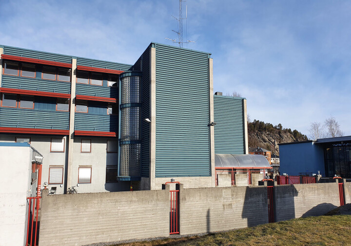 Sovna bak rattet og køyrde av vegen – godtok ikkje førelegget