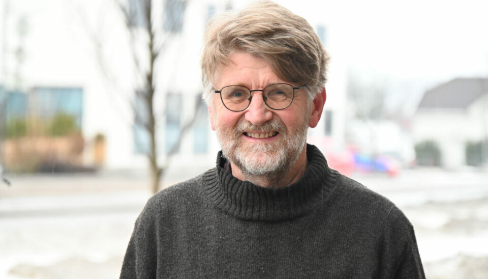 FAST SPALTIST: Kjell Bitustøyl er fast spaltist i Bø blad – Lokalavis for Midt-Telemark. FOTO: Hilde Eika Nesje