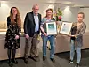 PRISVINNAR: f.v. Anna Hamre, Distriktssenteret, Hallvard Christenson, Merkur-konsulent, Tanja Sluijsmans, butikkdrivar, og Victoria Brennset, Distriktssenteret.