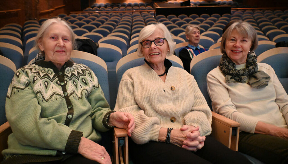 TRIVST: Anne Lise Folkestad (f.v.), Henny Langåsdalen og Aud Aarnes stortrivst i koret, både som songar og medsongarar.