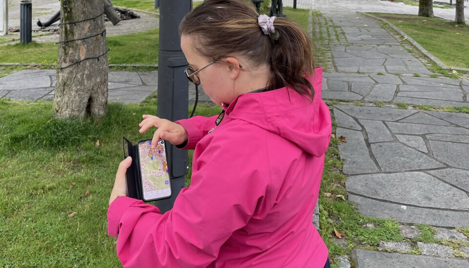 PÅ STOLPEJAKT: Kristin Kleiva er glad i stolpejakt, men den er no borte i Midt-Telemark.
