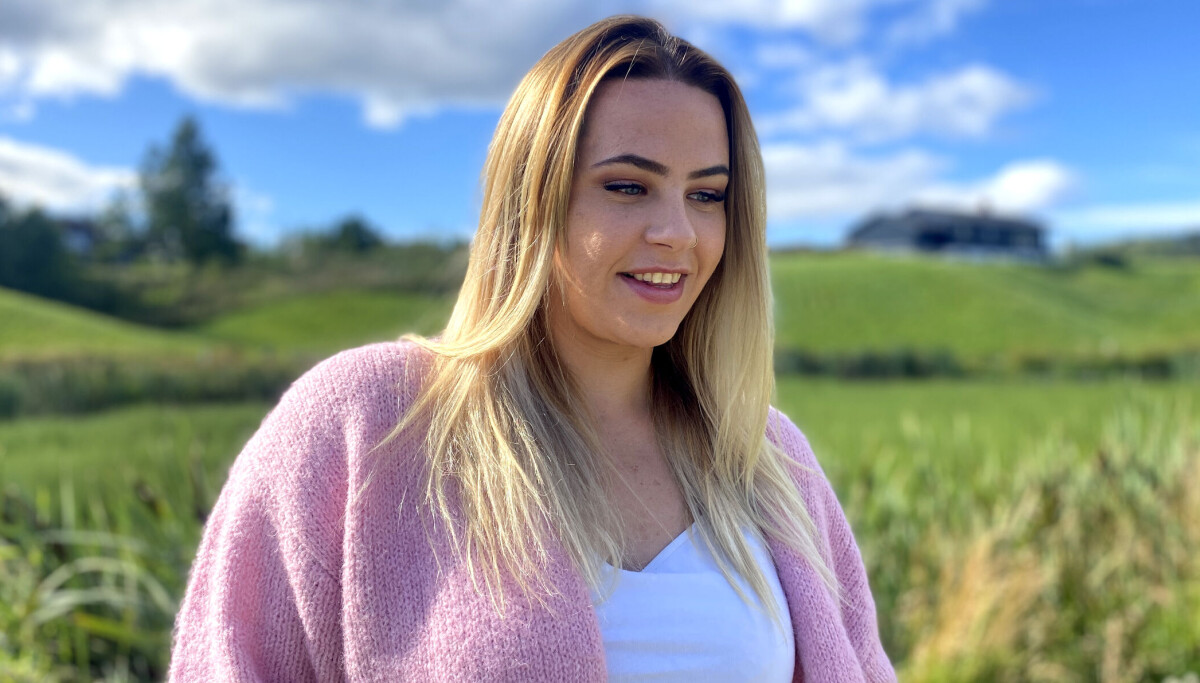 Semiz odamlar bilan jinsiy porno Jinsiy aloqa qiz libosi